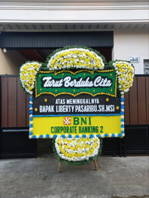 Papan Bunga Duka di Mandalaherang